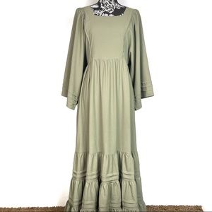 Storia Sage Green Boho Ruffle Wide Sleeve Maxi Dress Size Small